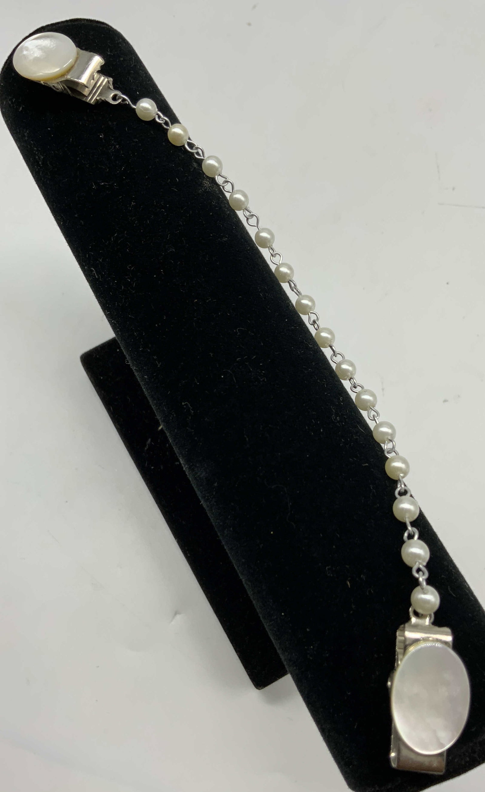 Vtg MOP Cabochon Beaded Sweater Clip (1 of 5)
