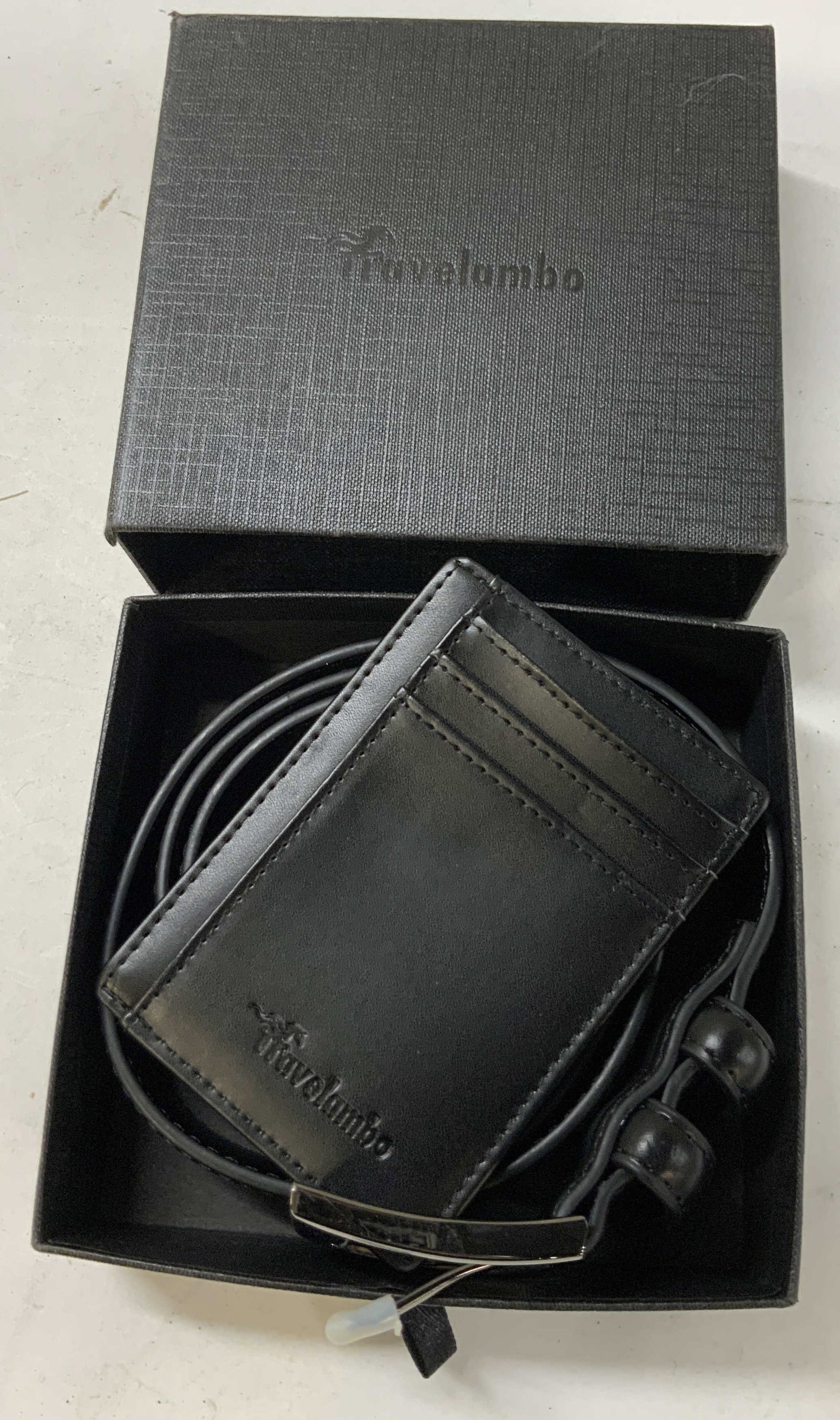 Travelambo card holder and belt gift set (1 of 8)