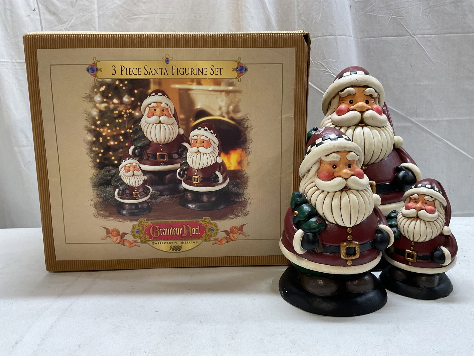 Grandeur Noel 1999 3pc Santa Figurine Set OB (1 of 13)