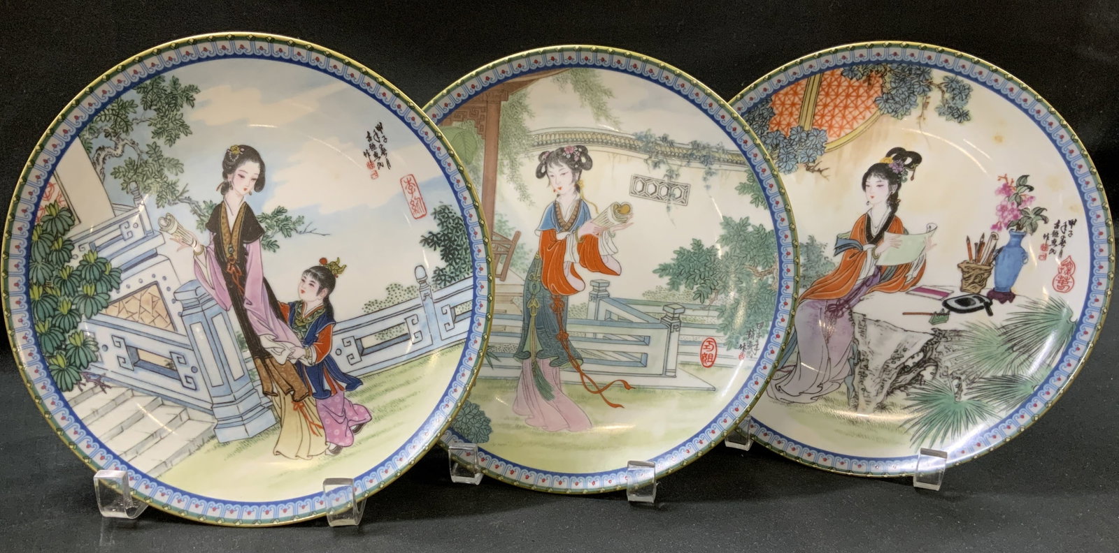Vtg 1988-89 Lt3 Jingdezhen Porcelain Plates IOB: Vintage Lot of 3 Imperial Jingdezhen Porcelain Plates. Designed by Artisan Zhao Huimin. In original boxes with original insert slips. Date from 1988-1989 Measures approx. 8.5 diameter inches Vintage c