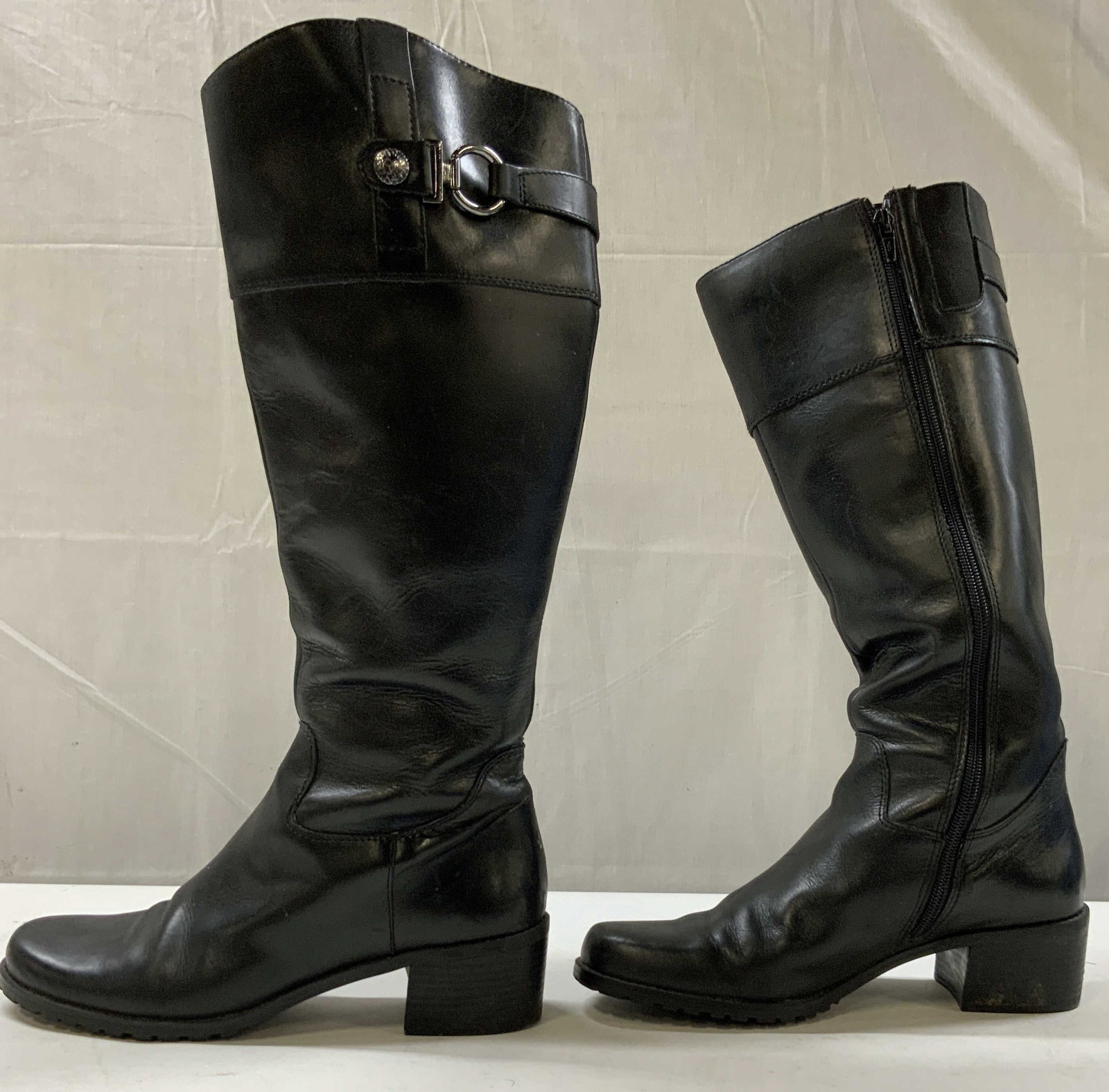 Anne klien black leather riding boots. (1 of 8)