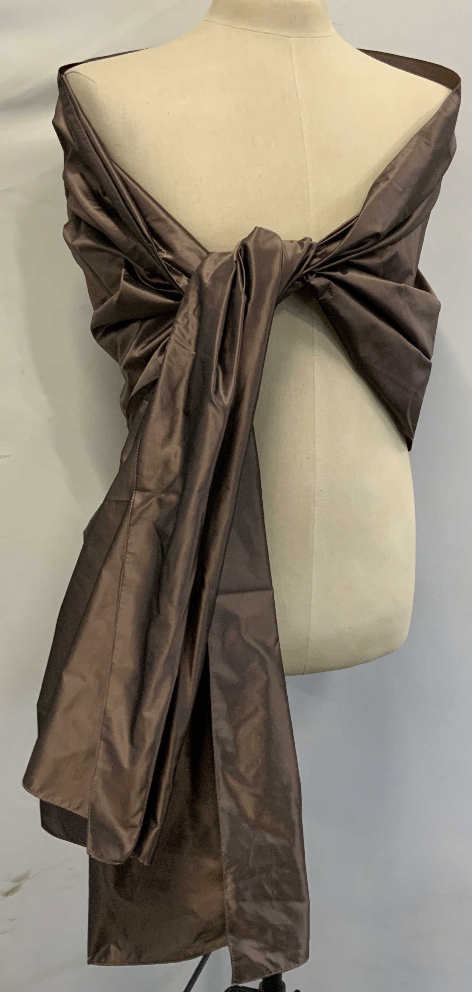 Formal evening wrap shawl. (1 of 6)