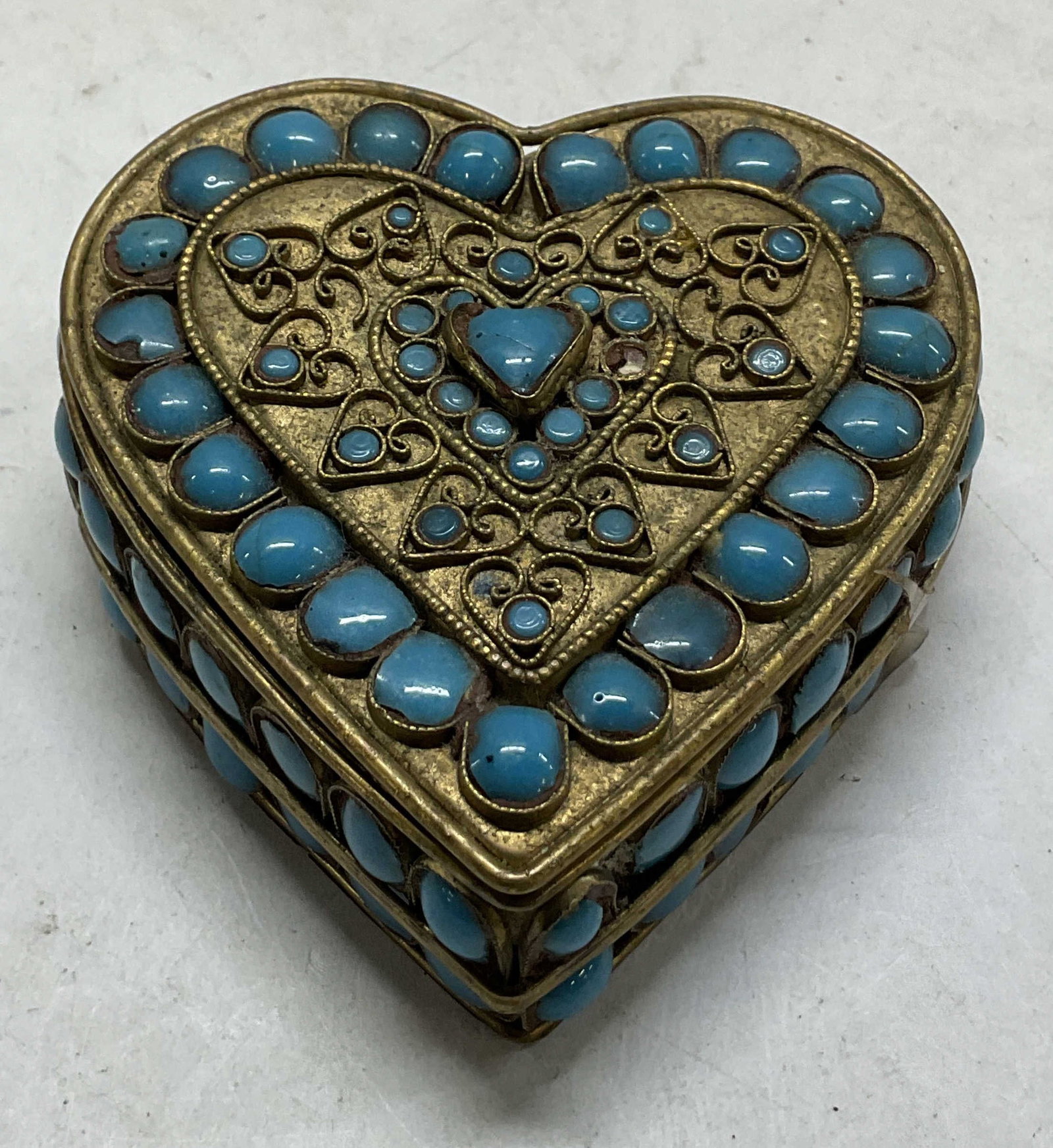 Vtg Tibetan Brass Filigree Heart Shaped Trinket Bx (1 of 8)