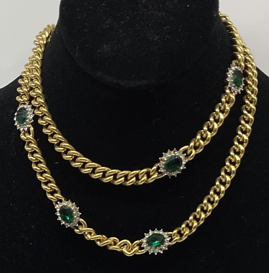 VTG Gold-Toned Curb Link Station Necklace: Vintage Circa 1970s-1980s Gold-Toned Curb Link Station Necklace. Oval Green Rhinestones Framed by Halo of White Rhinestones. Condition Consistent With Age, Use, and Exposure. Measures app 14.5in L.