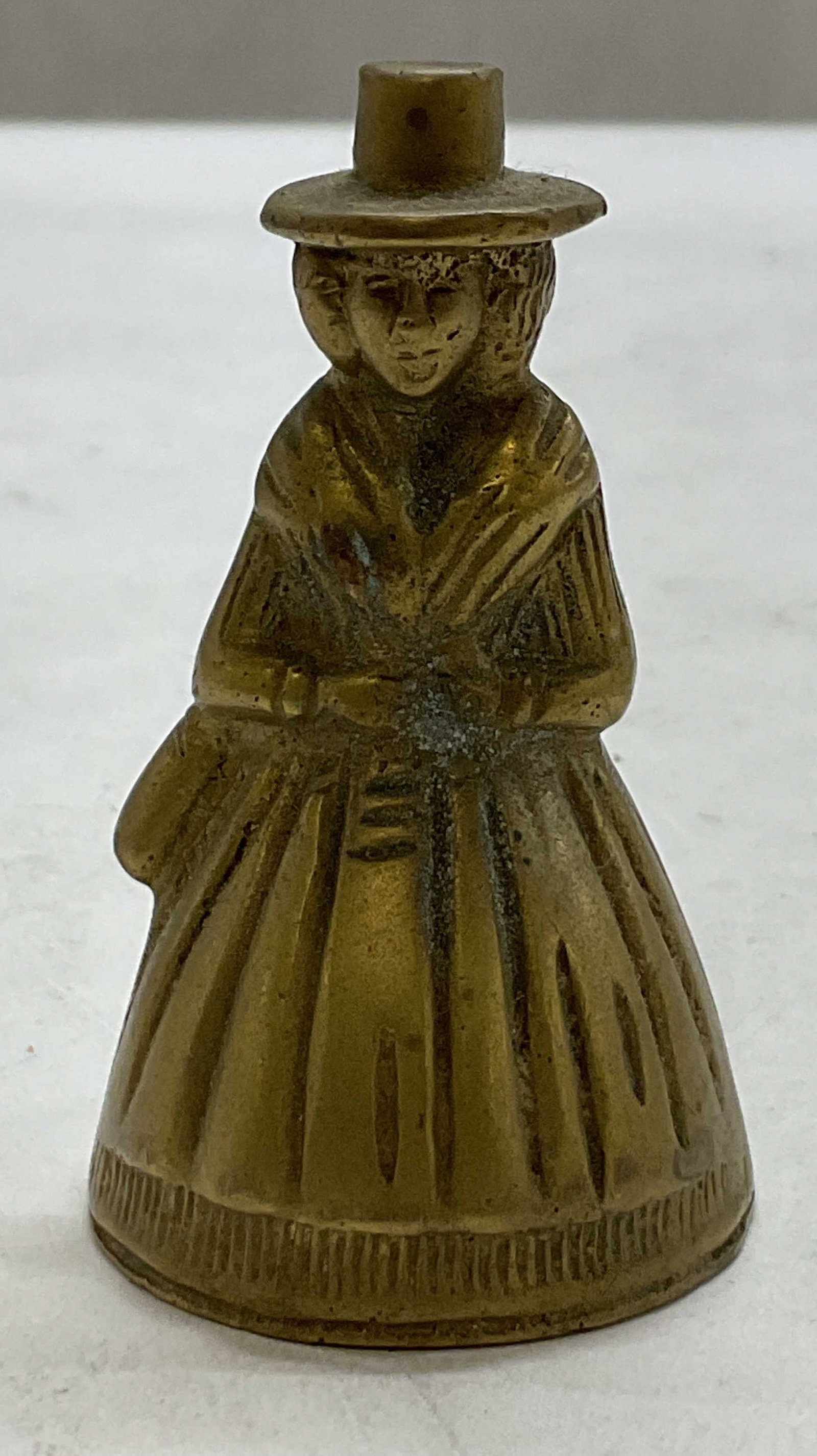 Vintage Brass Figural Welsh Lady Dinner Bell (1 of 7)