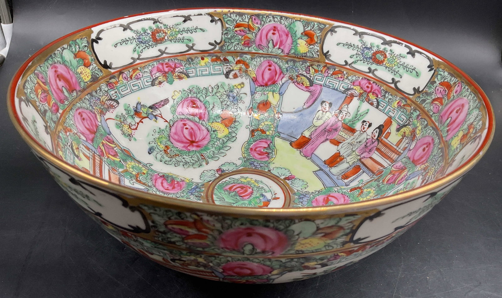 Vntg Chinese Export Porc Famille Rose Cntr Bowl (1 of 15)