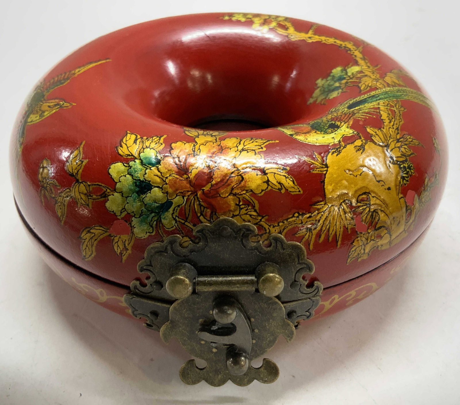 Vntg Chinese Red Lacquer Donut Jewelry Box (1 of 9)