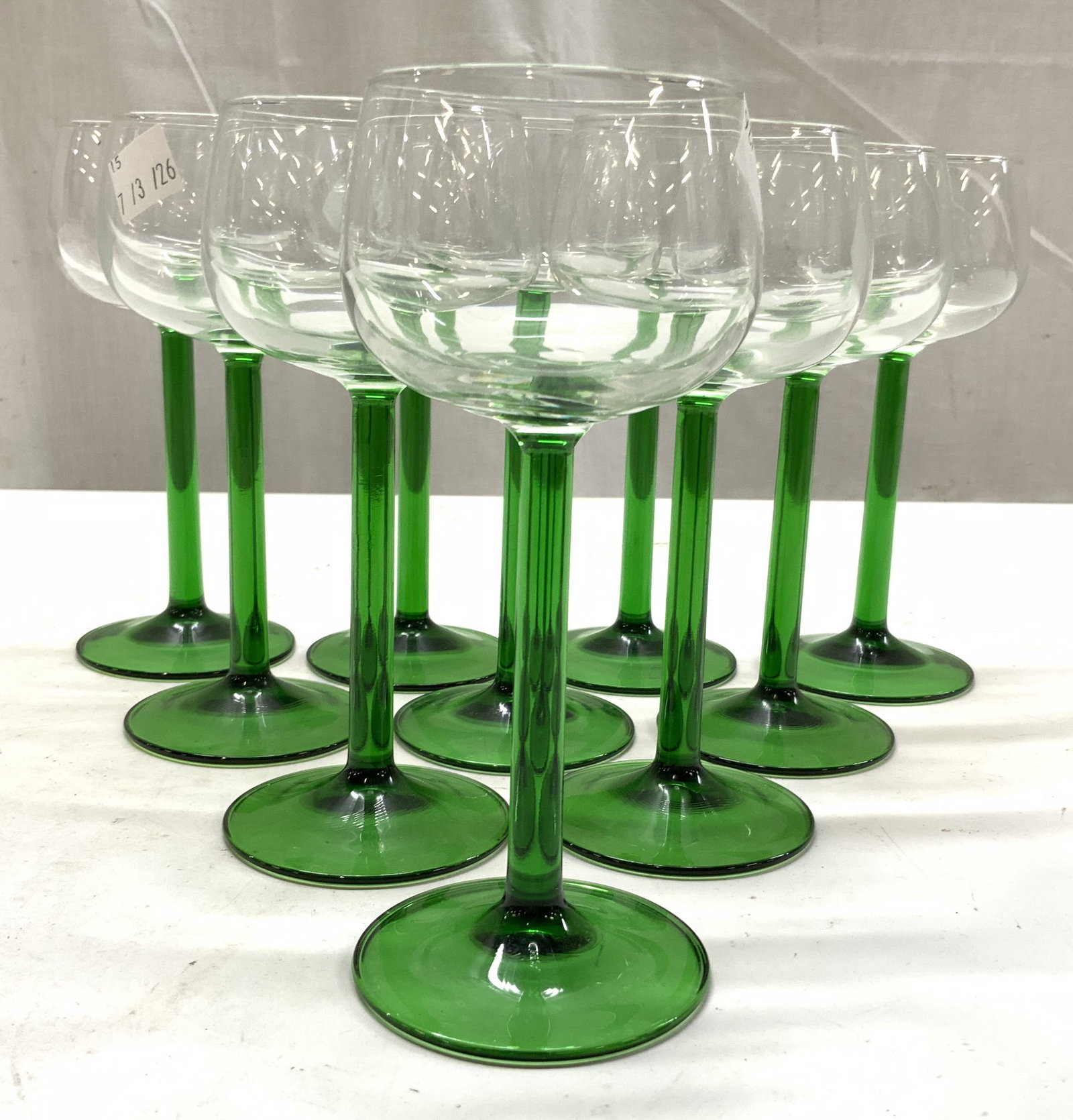 Set 10 Green Stemmed Rhine Wine Goblets (1 of 7)