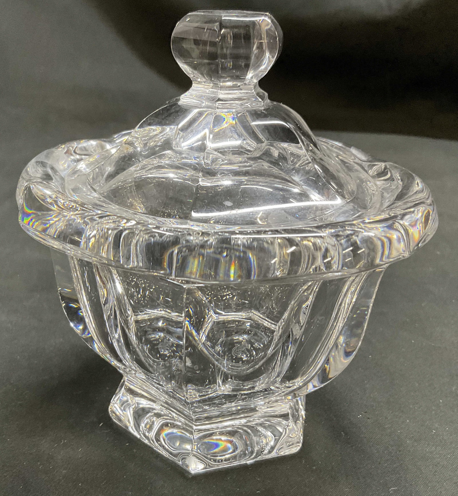 Vntg BACCARAT Crystal Lidded Bowl, France (1 of 11)