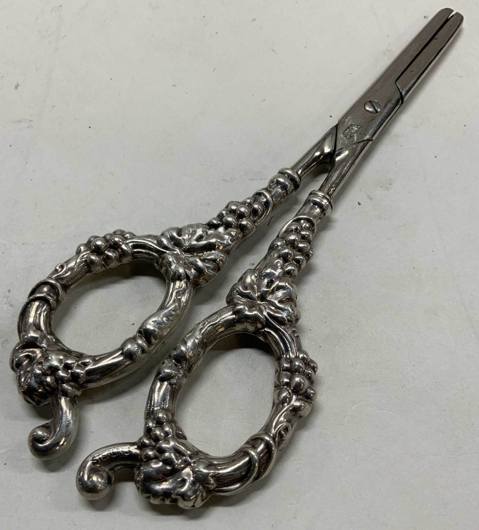 Antq Sterling Silver SandA co Grape Shears, GER (1 of 9)