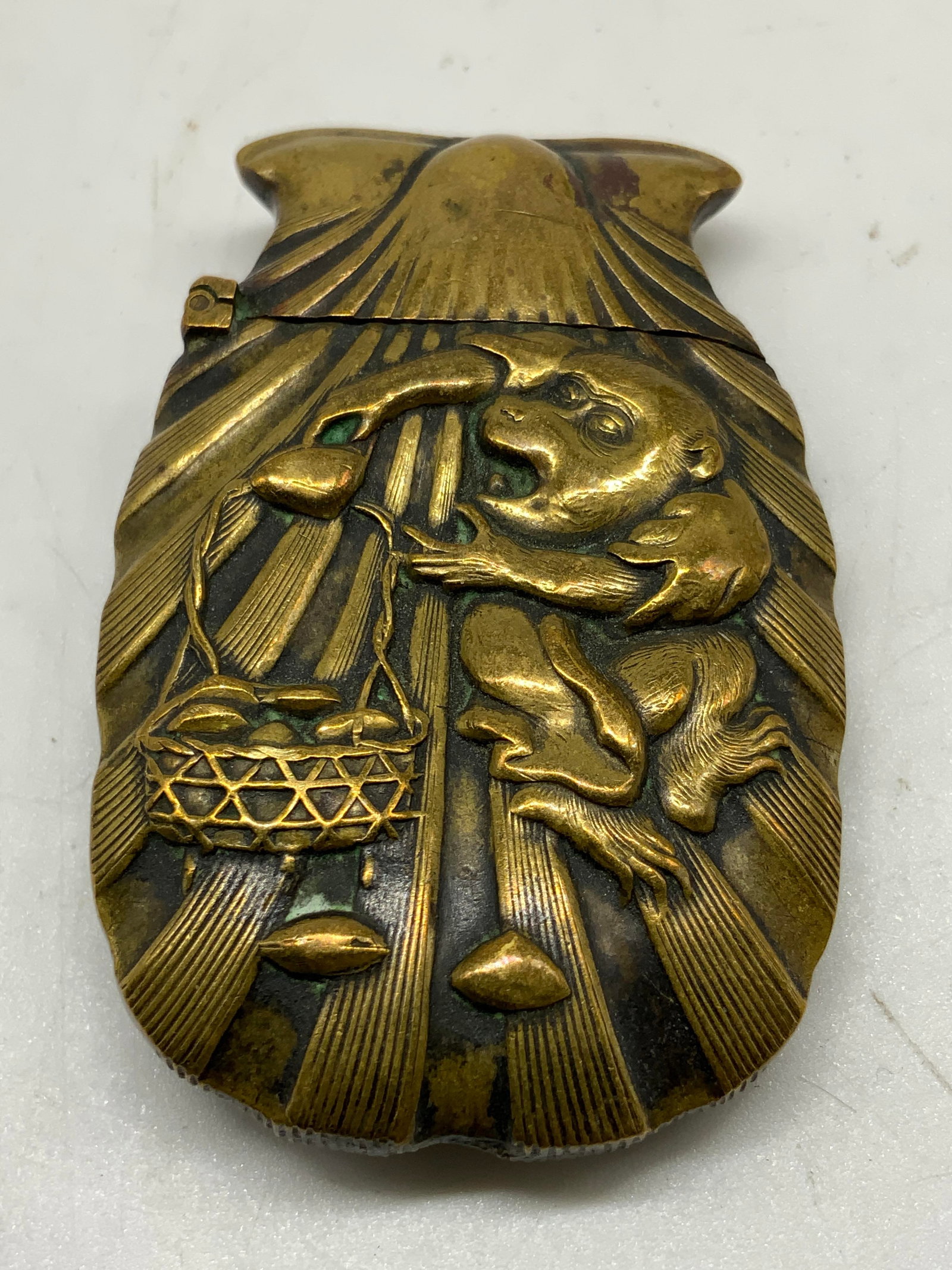 ANTIQUE brass Monkey Figural Vesta Case (1 of 8)
