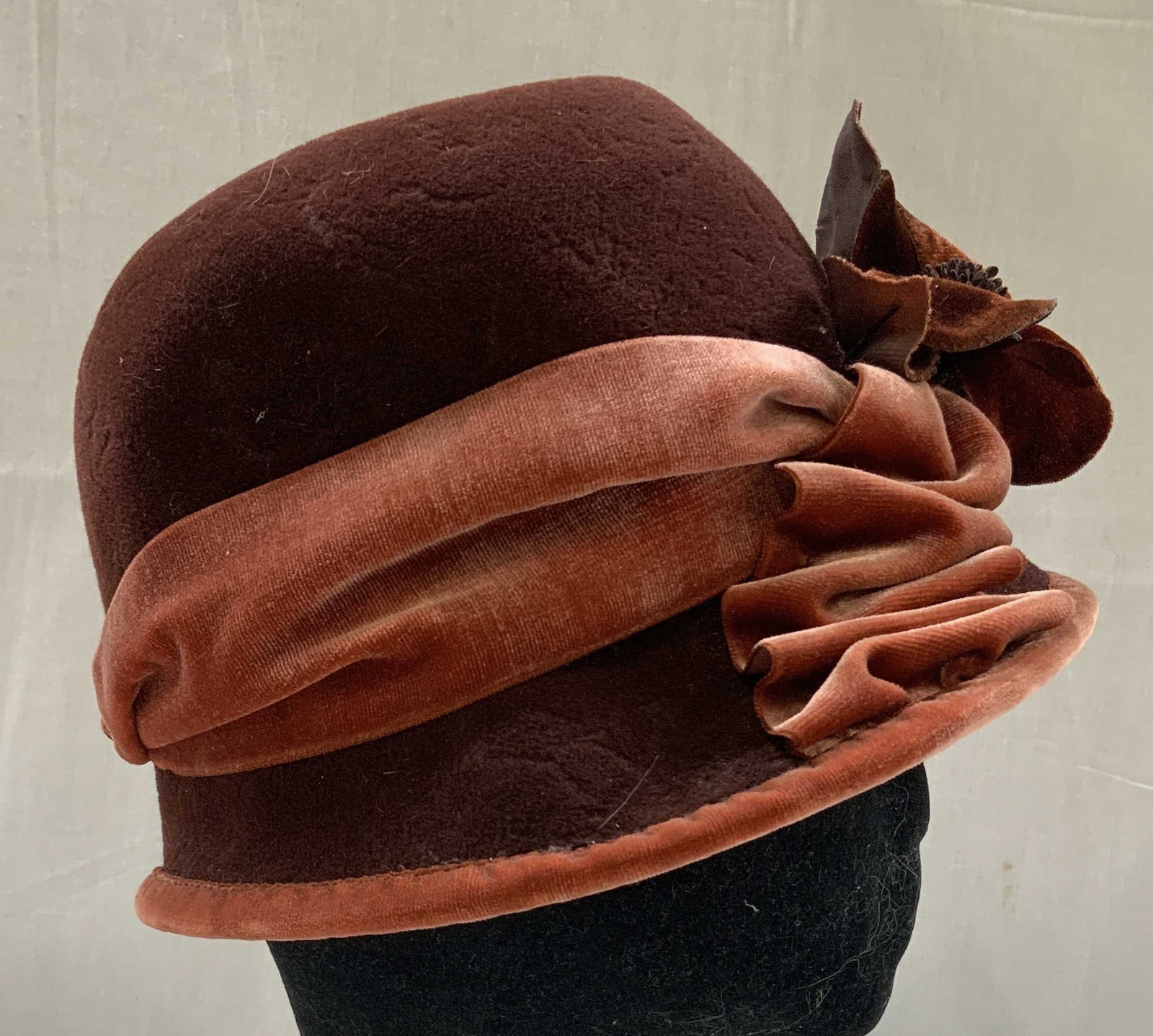 Vntg LOUISE GREEN wool cloche hat, USA (1 of 6)