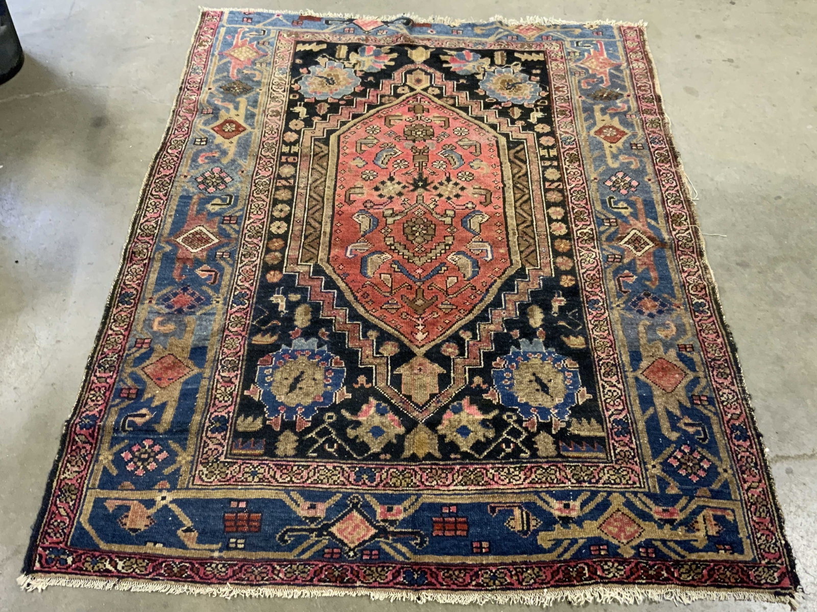 Vntg Persian Wool Carpet (1 of 11)