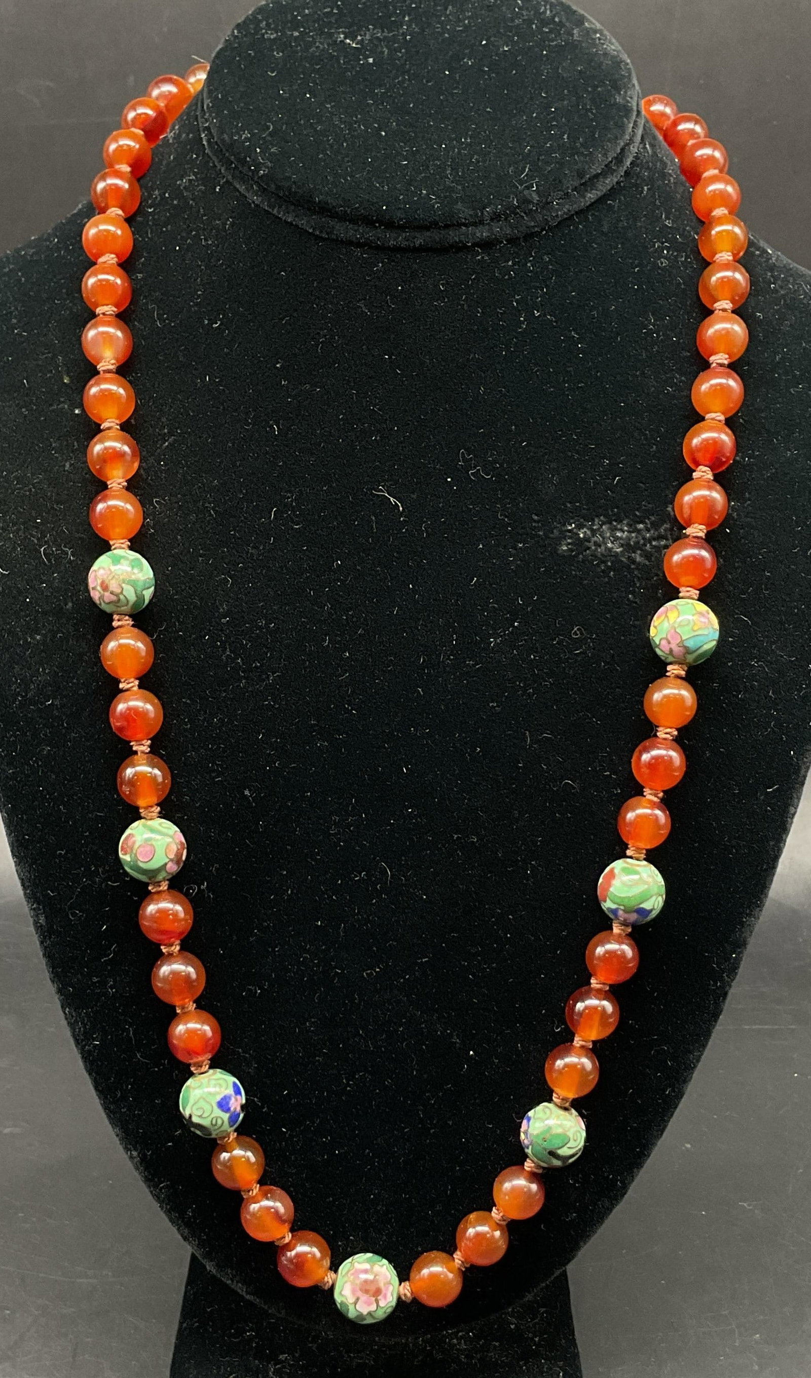 Vtg Chinese Sterling Silver Amber Beaded Necklace: Vintage Chinese export sterling silver amber beaded necklace. Tests as sterling with PuriTEST. Clasp is marked Silver. Amber beads and enameled floral cloisonne beads. Clasp weighs 6.5 grams. Total we