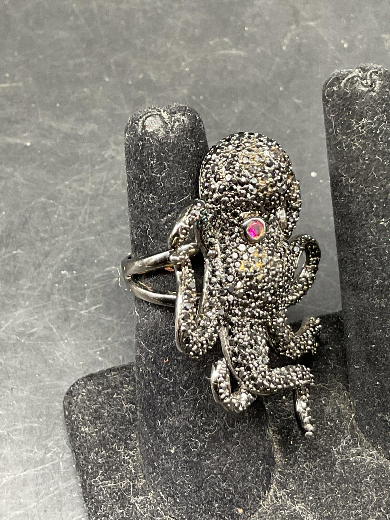 Vintage NOir Black Octopus Statement Ring - 3