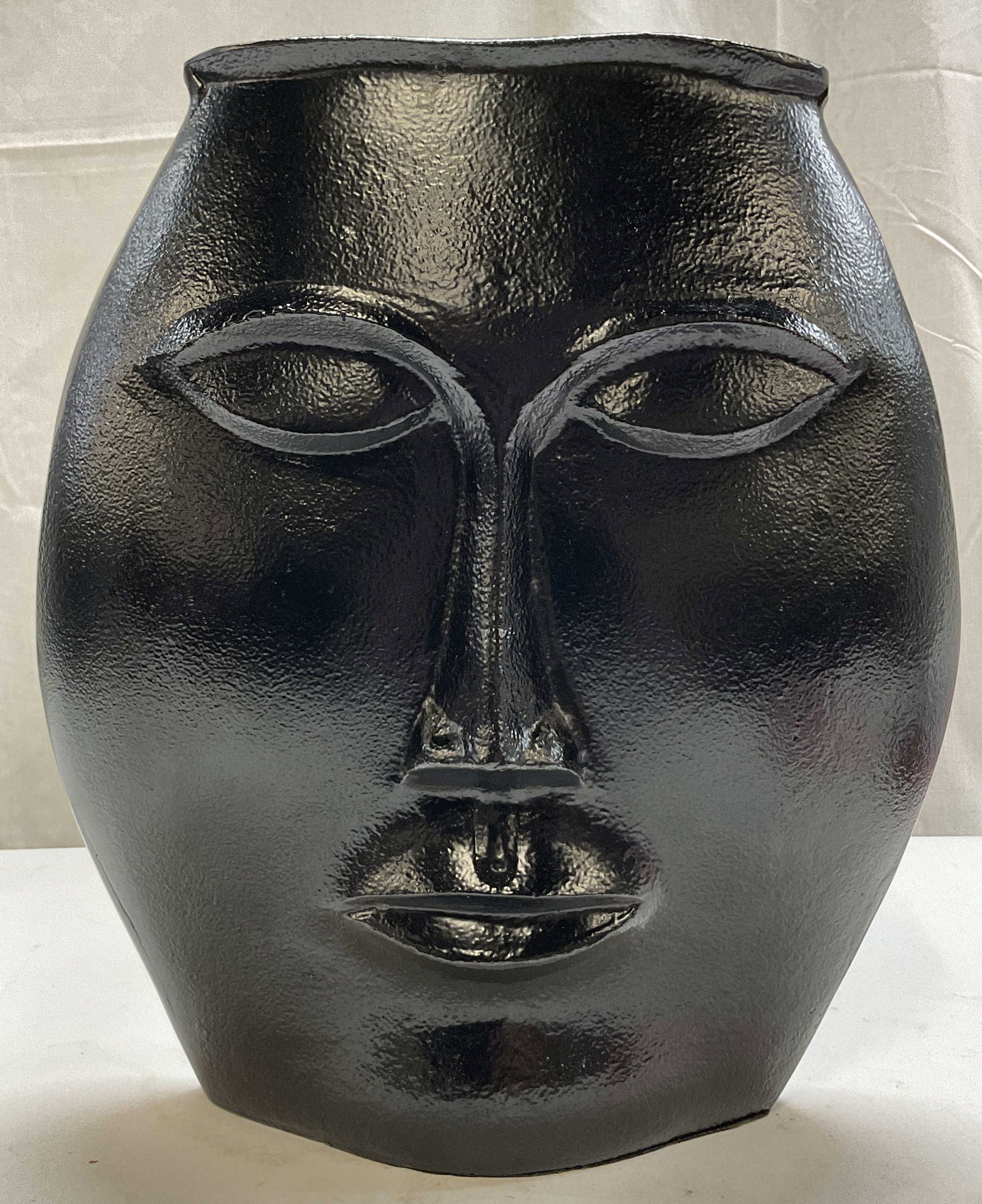 Sagebrook Home Black Metal Decorative Face Vase (1 of 7)