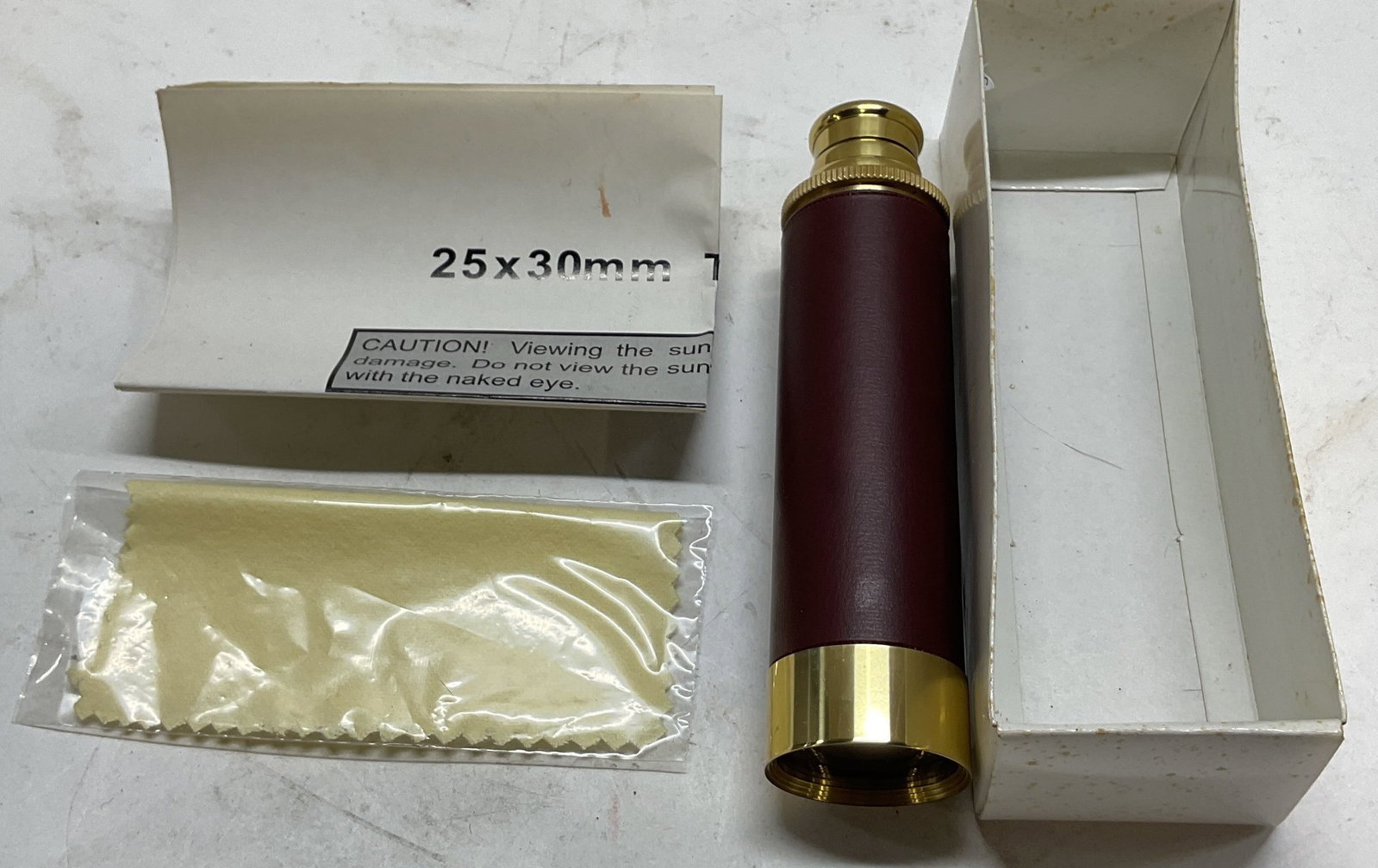 Vtg Collapsible 25x30mm Leather & Brass Telescope (1 of 11)