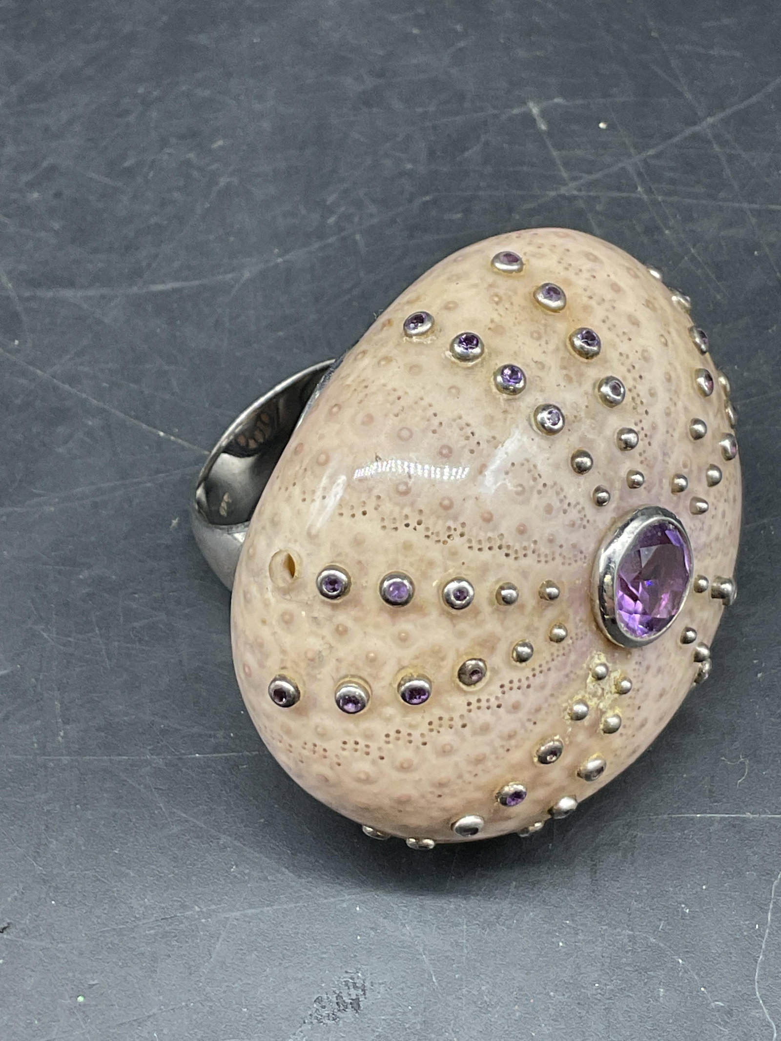 Vtg Sterling Silver Shell & Amethyst Ring - 5