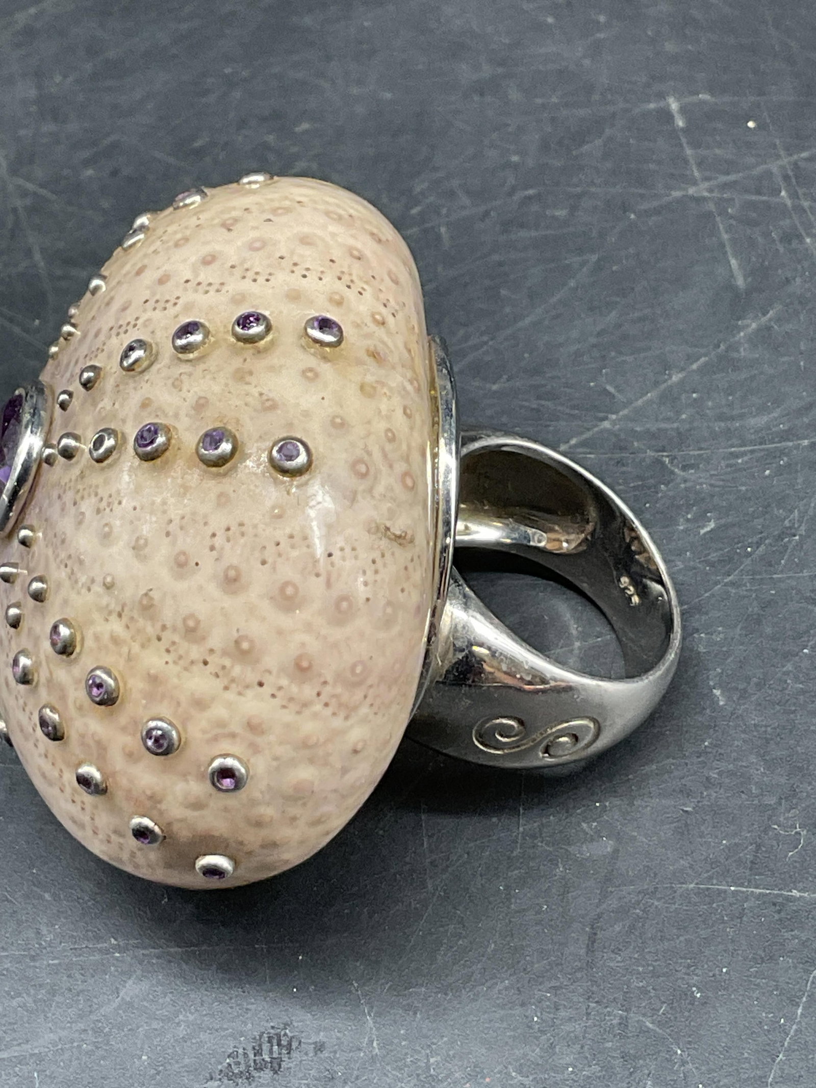 Vtg Sterling Silver Shell & Amethyst Ring - 6