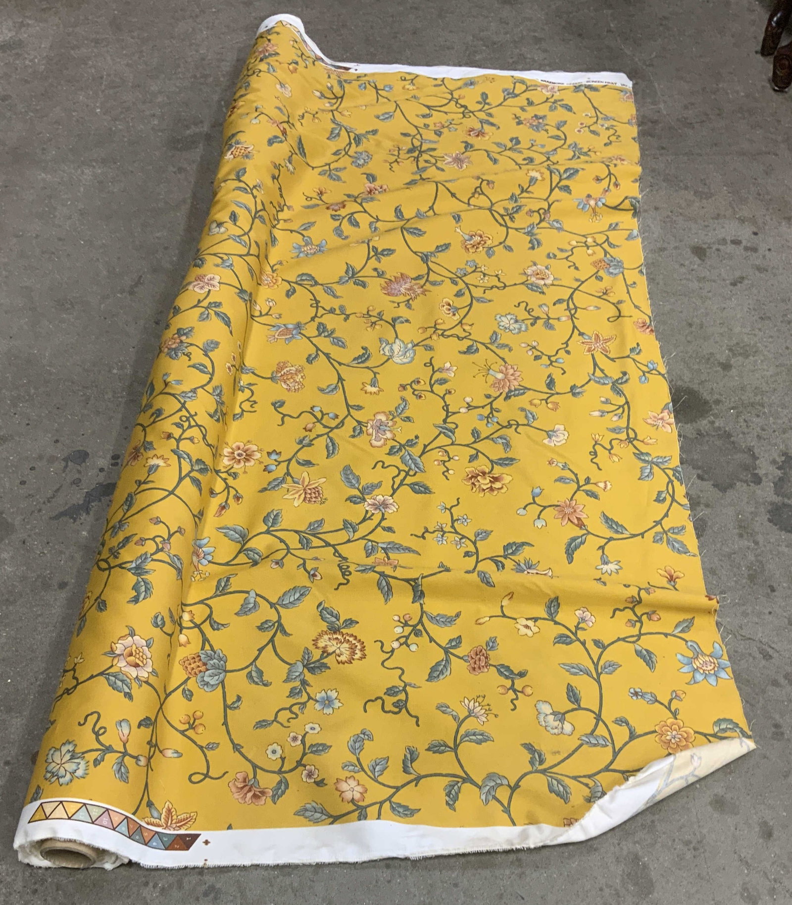 Vtg Braemore Design Screen-Print Fabric Bolt USA: Vintage A Braemore Design Screen-Print Fabric Bolt. USA. Winding vine and blossom motif on yellow background. Cotton material. Not unrolled, measured, or inspected. Comes from a New York interior desi