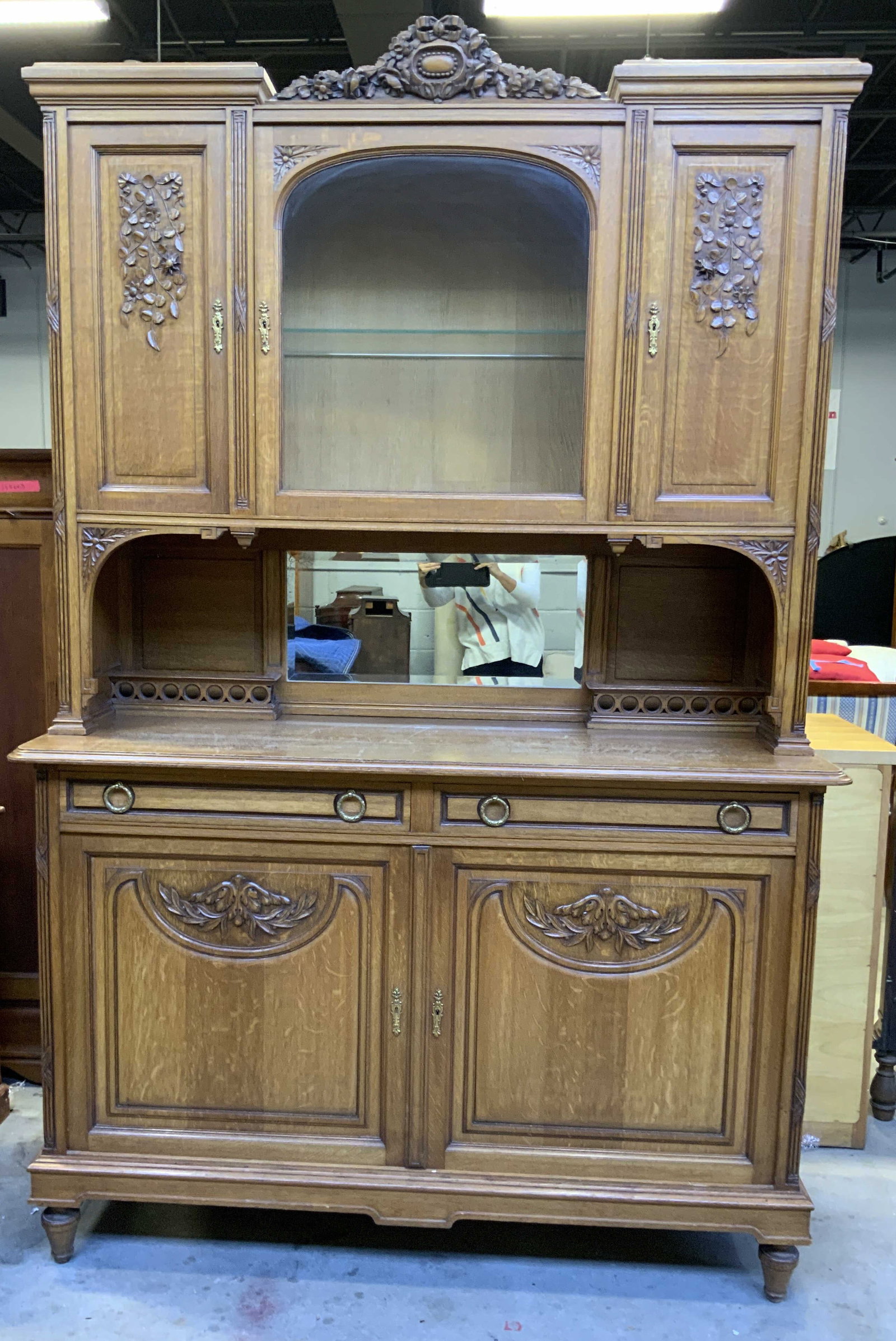 Antique French Carved Wooden Buffet Hutch (1 of 15)