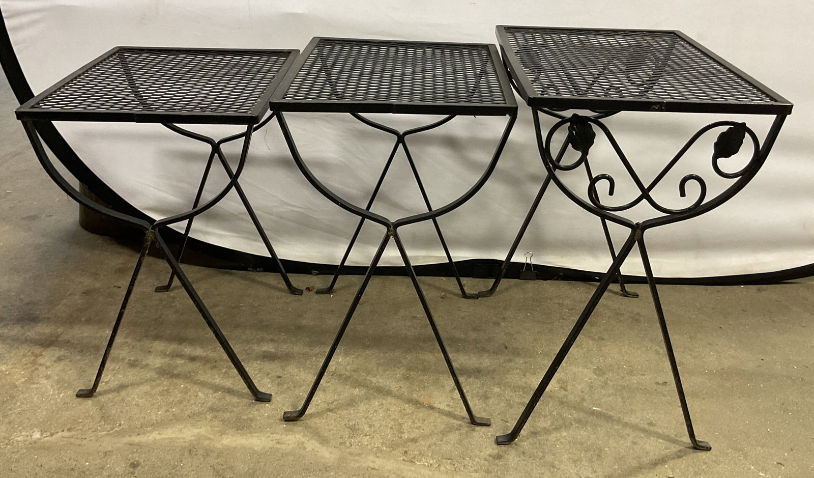 Set 3 Vtg Black Wrought Iron Nesting Tables (1 of 12)