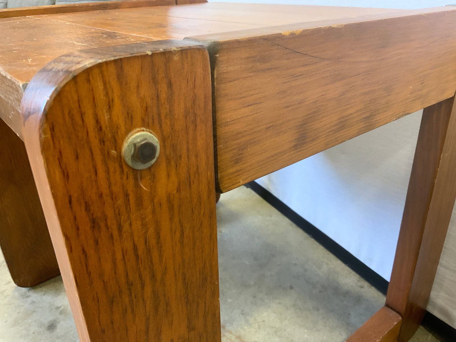 Vtg Mid-Century Brutalist Pine Side Table - 6