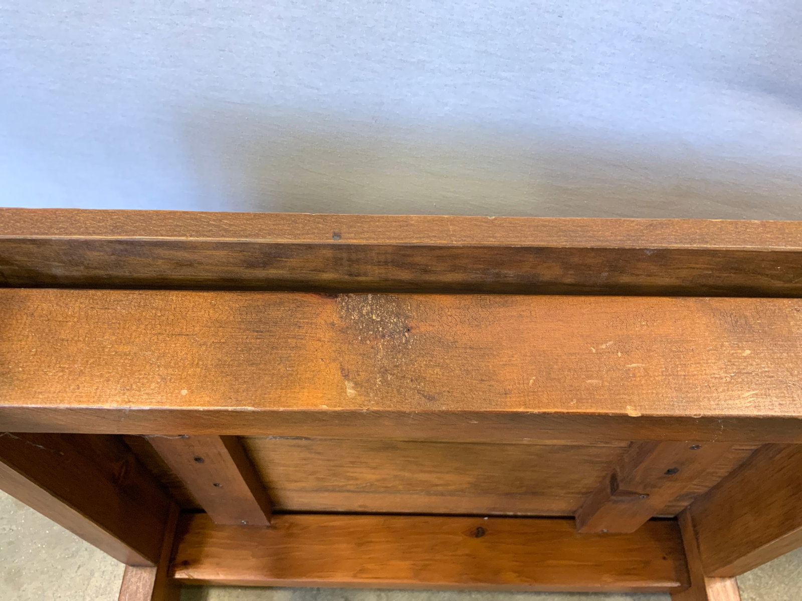 Vtg Mid-Century Brutalist Pine Side Table - 8