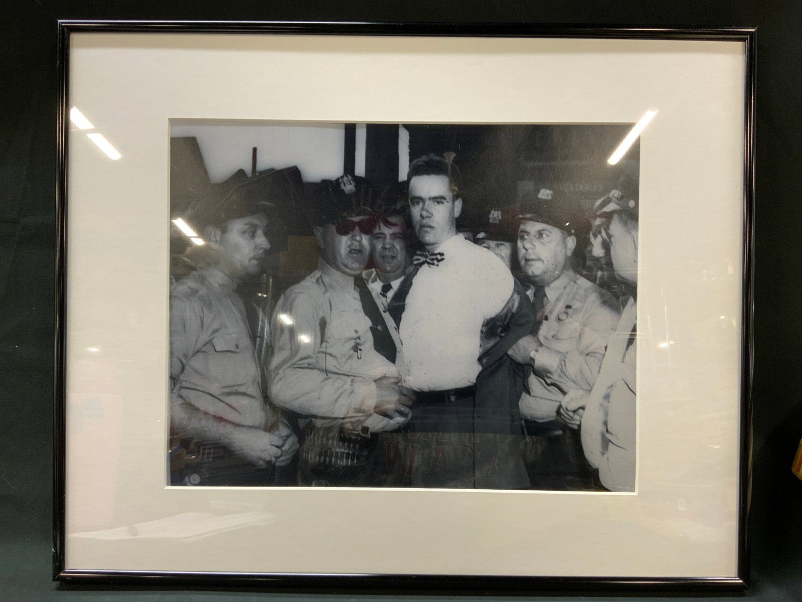Vtg B&W Servicemen Photograph Framed (1 of 5)