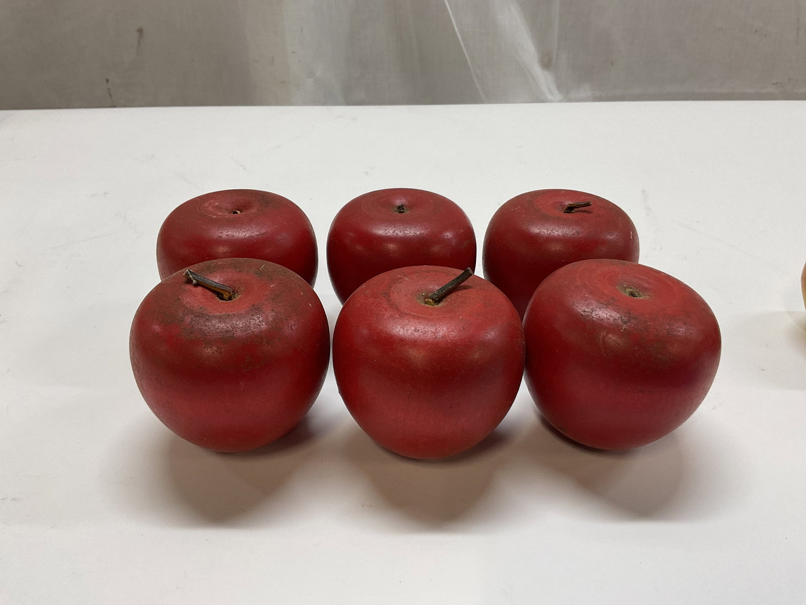 Vtg Rectangular Woven Basket W Decorative Apples - 9