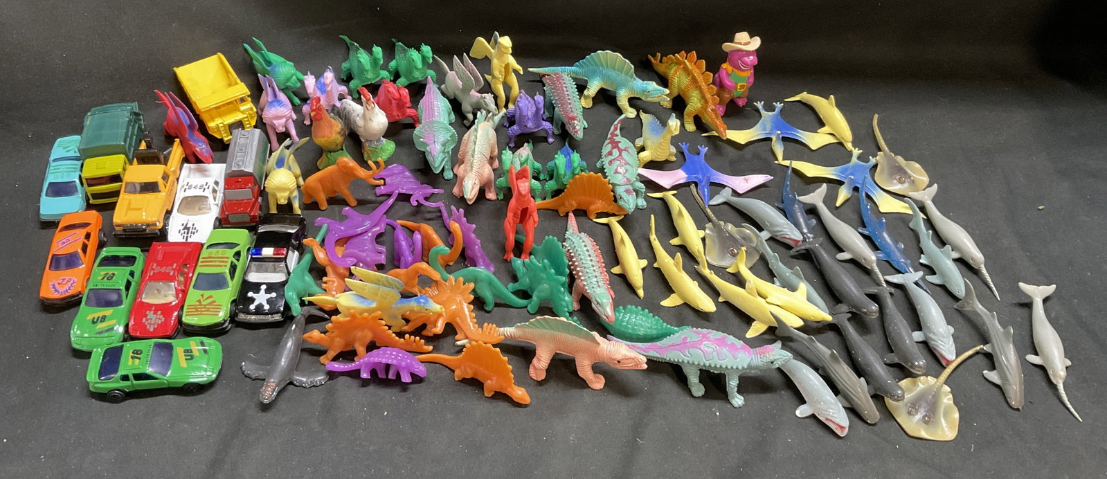 GrpLt80+ VINTAGE Rubber Animal Toys & Cars+ (1 of 8)