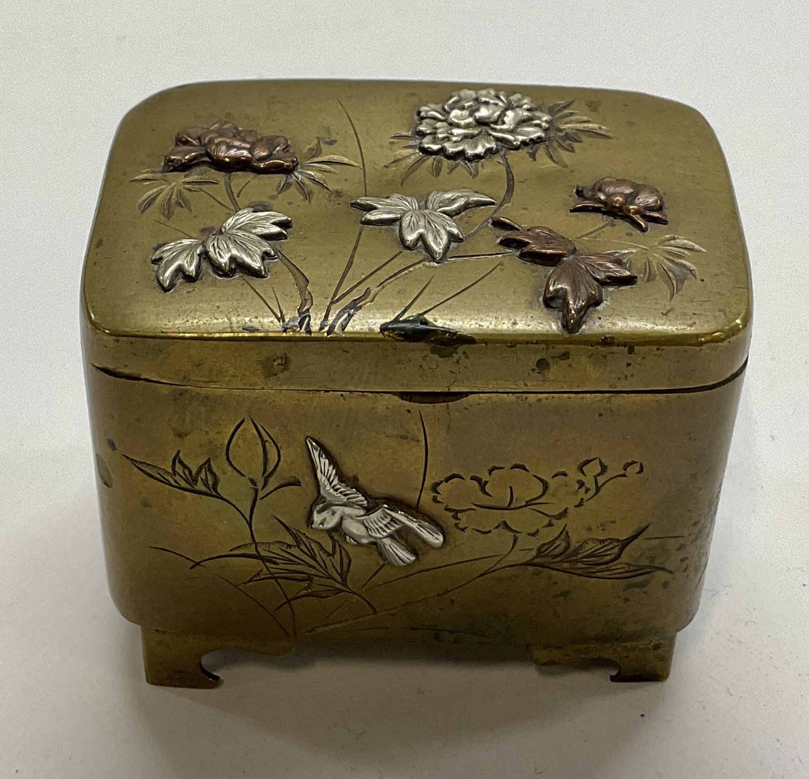 Antq Japanese Brass Embossed Hinged Pill Box (1 of 8)
