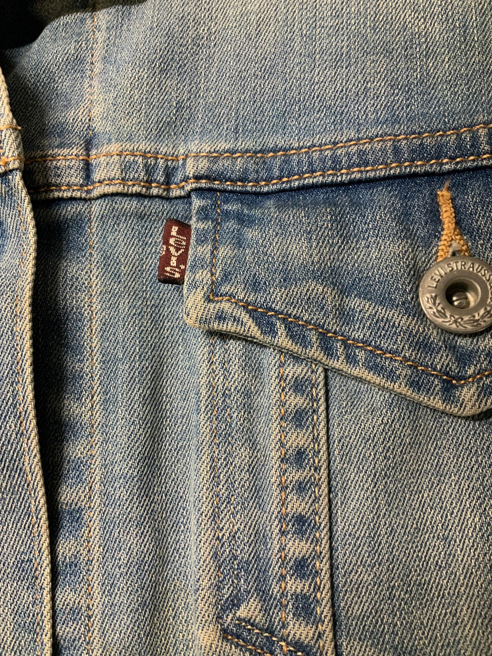 Vntg Levis denim jacket - 4