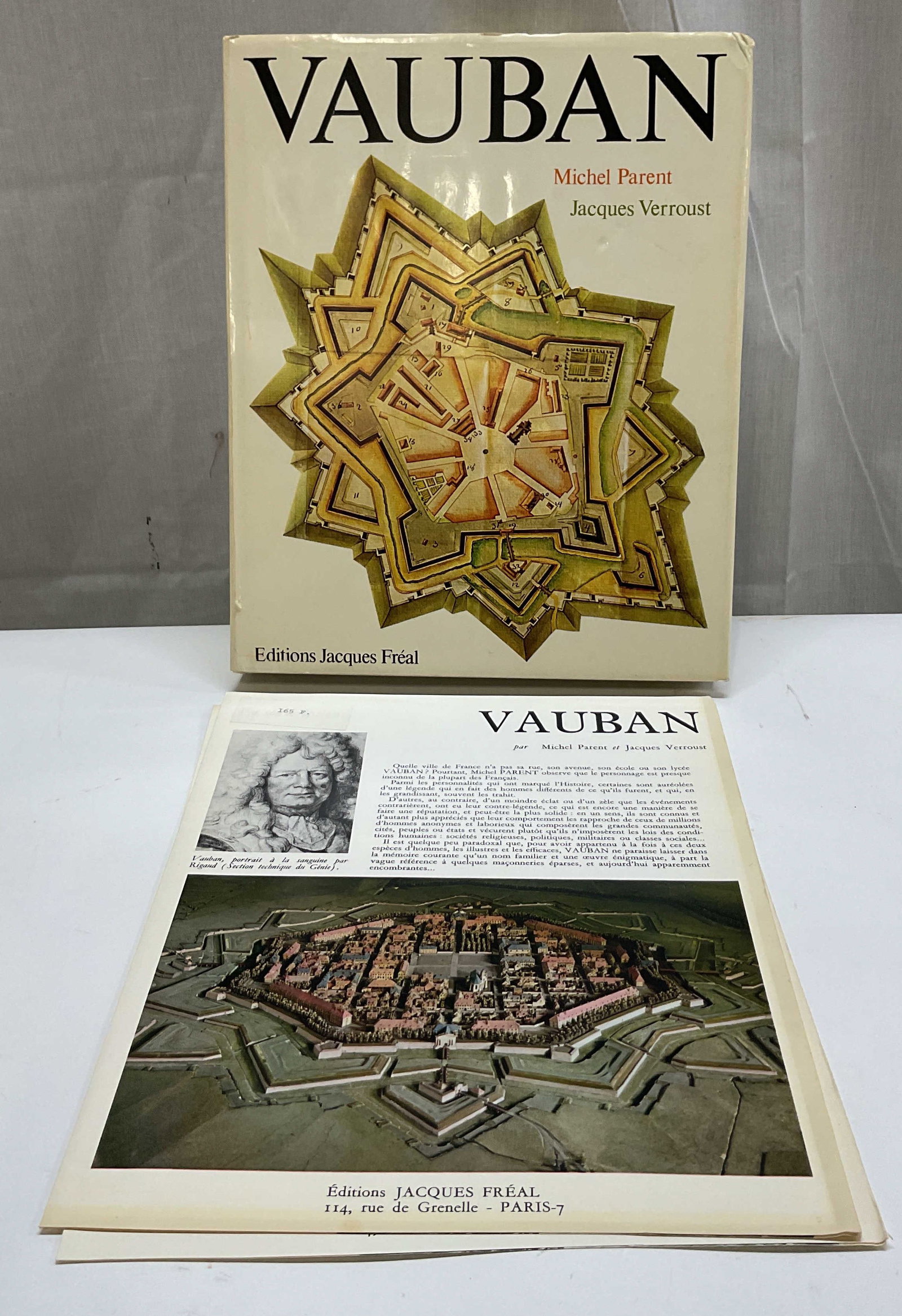 1971 Vauban French Illus Book Parent+ (1 of 14)