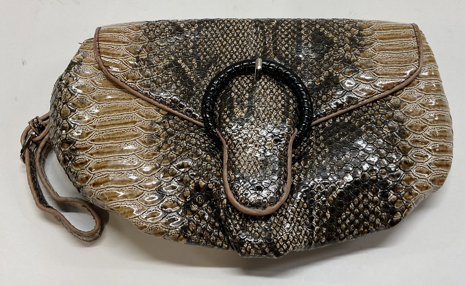 Laila Rowe Snakeskin Style Clutch (1 of 10)