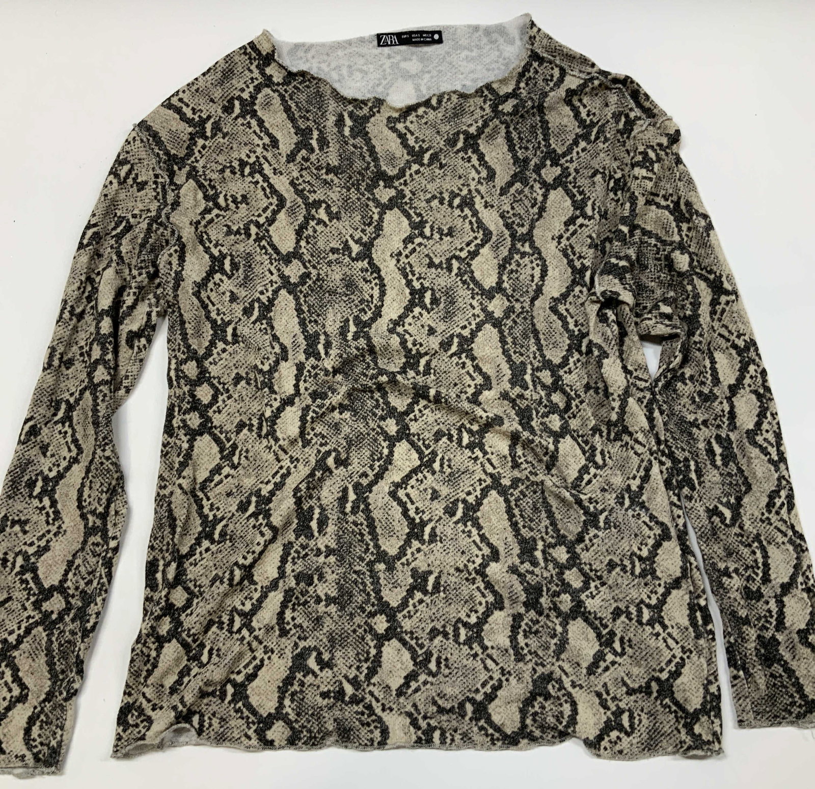 Zara snakeskin soft touch knit long sleeve (1 of 6)