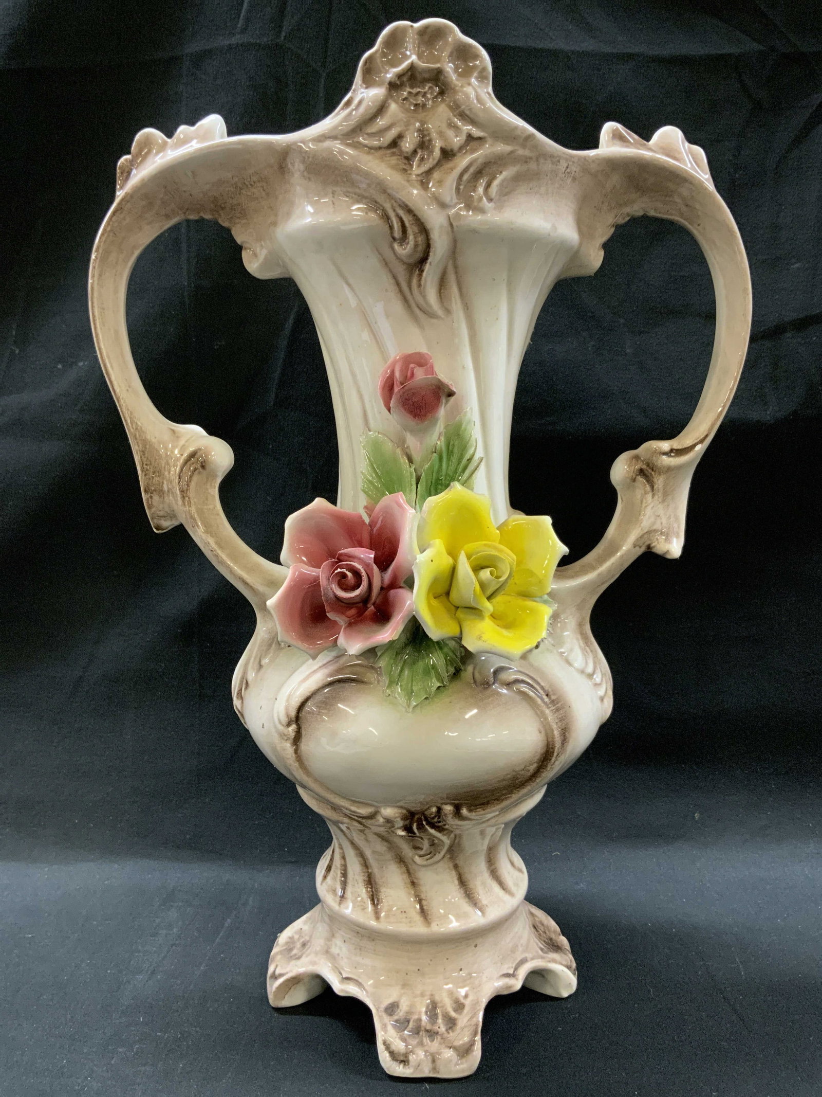 Vtg Capodimonte Floral Urn Vase, ITALY (1 of 7)