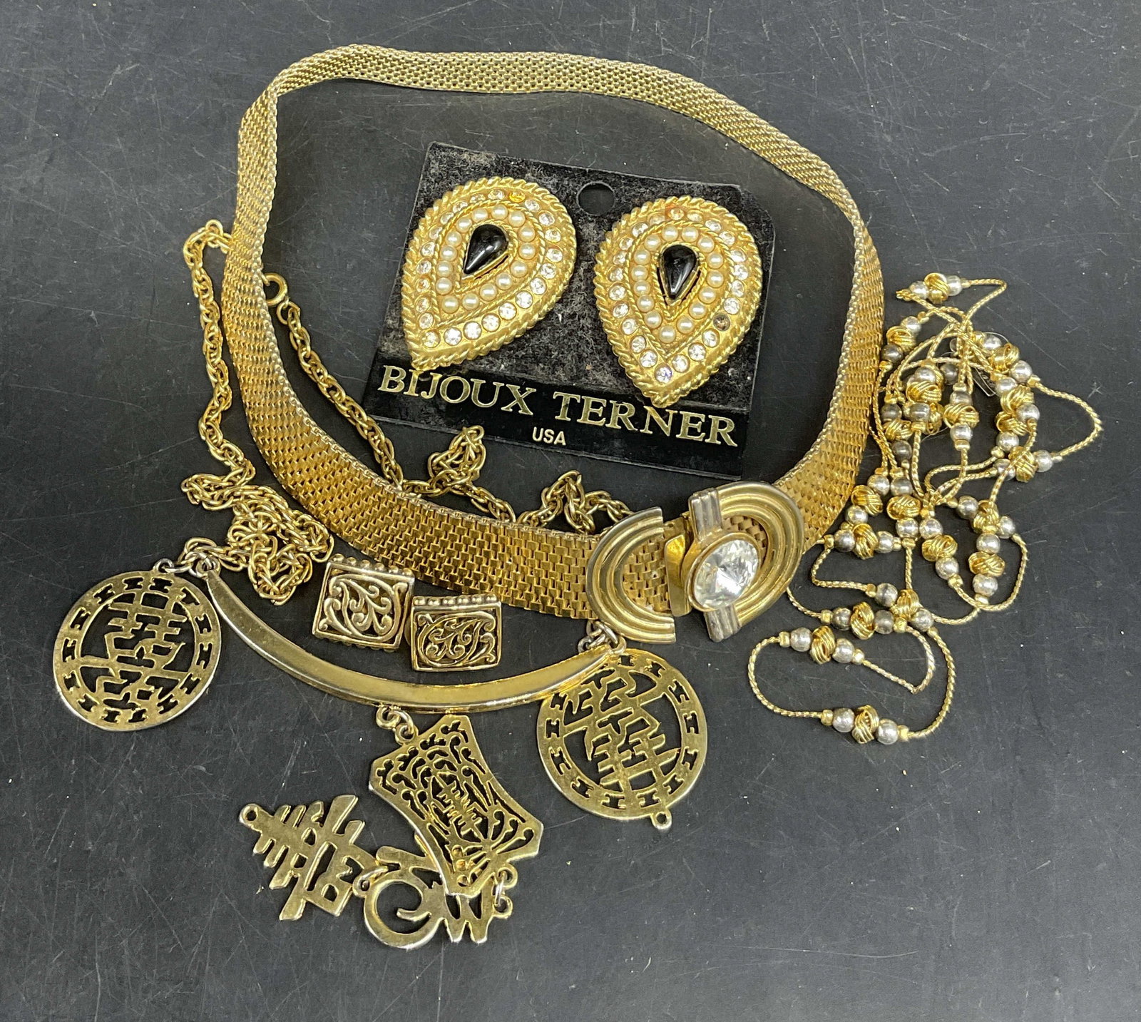 Lt5PC Bijoux Terner+ Gld-Tnd Costume Jewelry: 5 Pieces of Gold-Toned Costume Jewelry. 1.) Bijoux Terner teardrop shaped clip-on earrings with faux pearls, white rhinestones, and black stone. 2.) Metallic mesh choker with buckle and white rhinesto