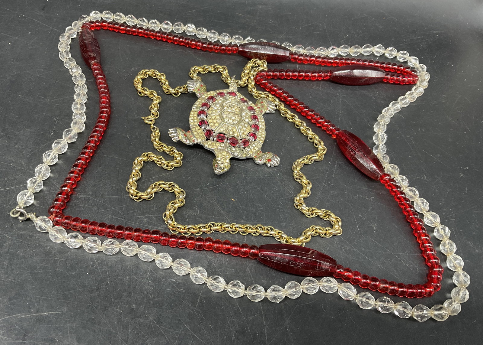 Lt 4PC Beaded+ Necklaces and Turtle Brooch (1 of 7)