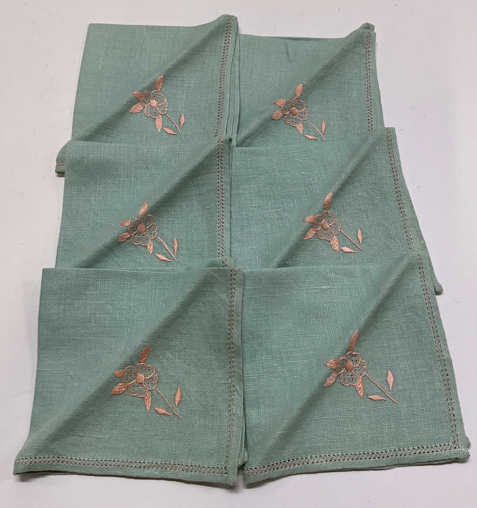 Set 6 Vtg Blue Embroidered Linen Cocktail Napkins (1 of 6)