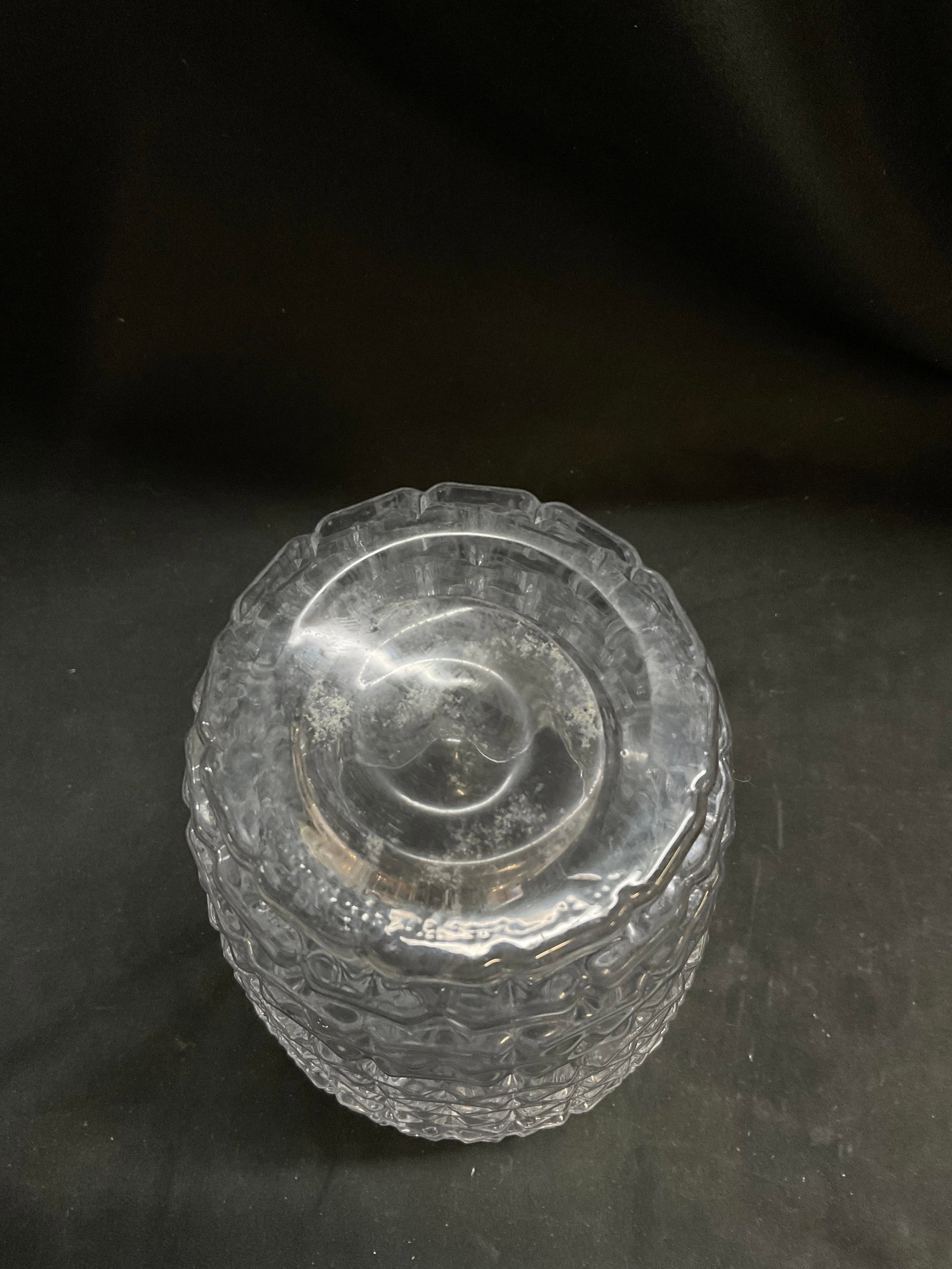 Heavy Crystal Block Pattern Vase - 5