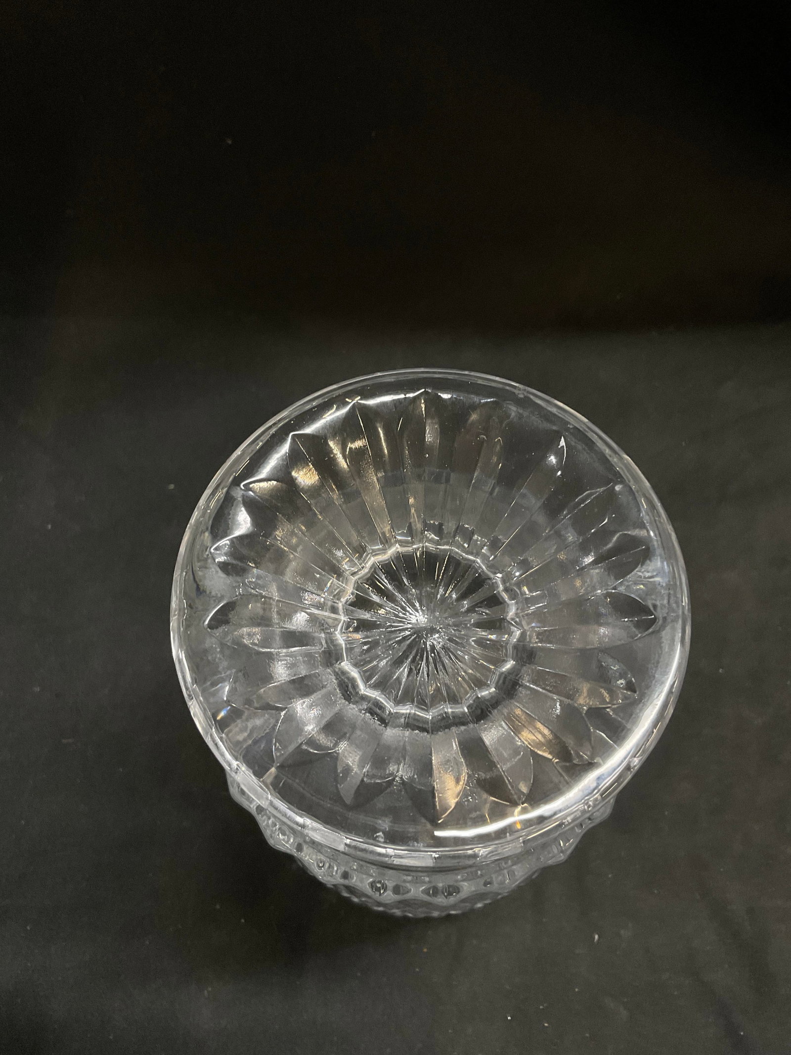 Geometric Patterned Crystal Pedestal Vase - 5