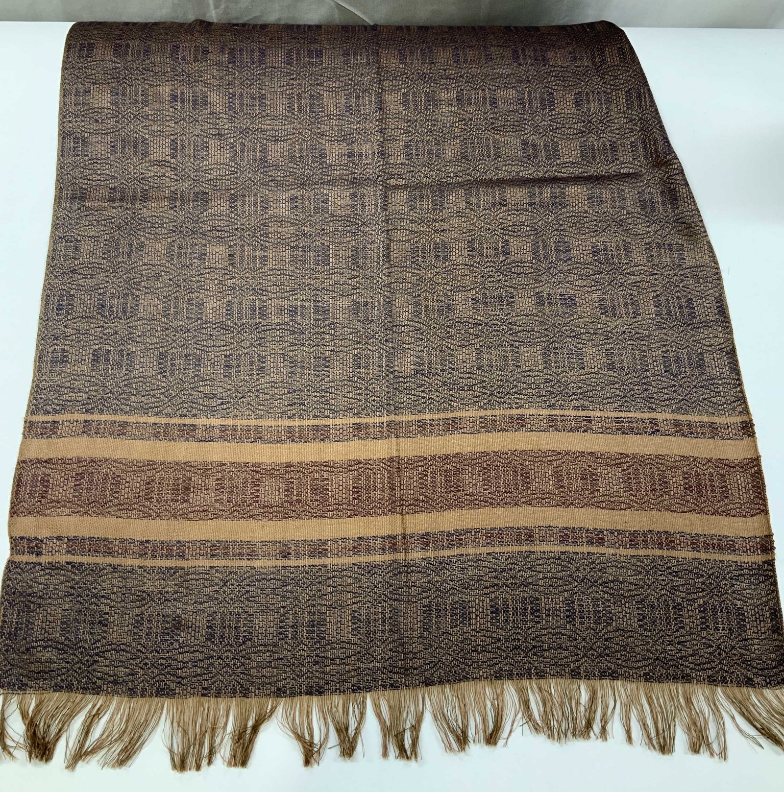 Vntg Artesanias TAHUANTINSUYO scarf, Ecuador: Vintage Artesanias TAHUANTINSUYO scarf. Handmade in Ecuador from 100% cotton. The main body features a subtle geometric pattern made up of a dark purple and orange tones giving the illusion of texture