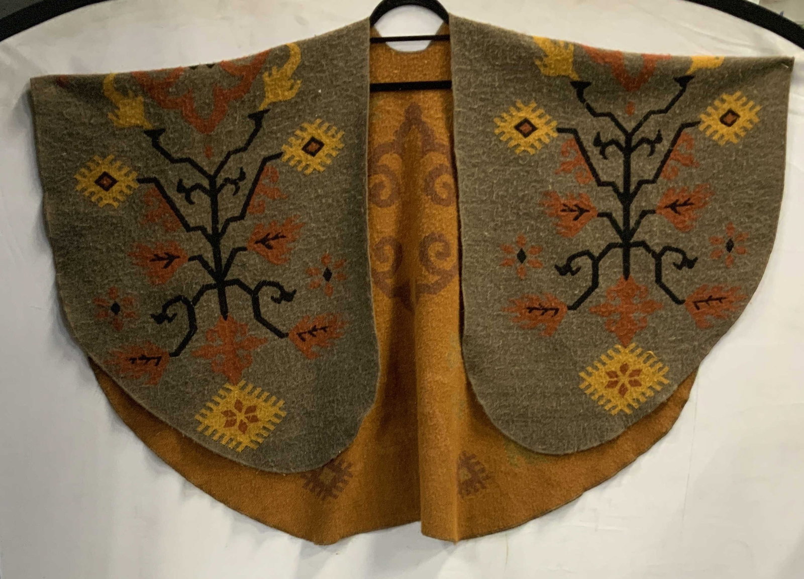 Vntg wool blend fall poncho (1 of 6)