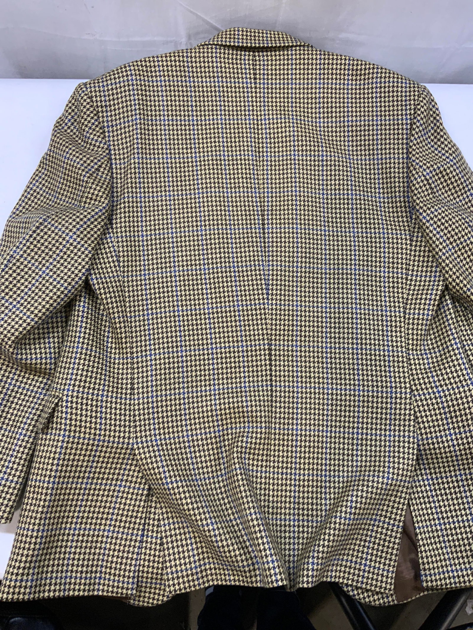 Vntg wool brown houndstooth blazer. - 2