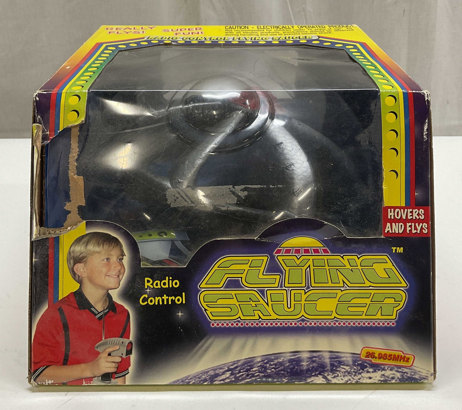 2004Universal Toys Radio Control Flying Saucer NIB: 2004 Universal Toys Radio Control Flying Saucer. New in box in original box, unopened. Saucer with controller. Distributed by Universal Toys. Manufactured October 2004. Box measures approx 8.5 x 10 x 