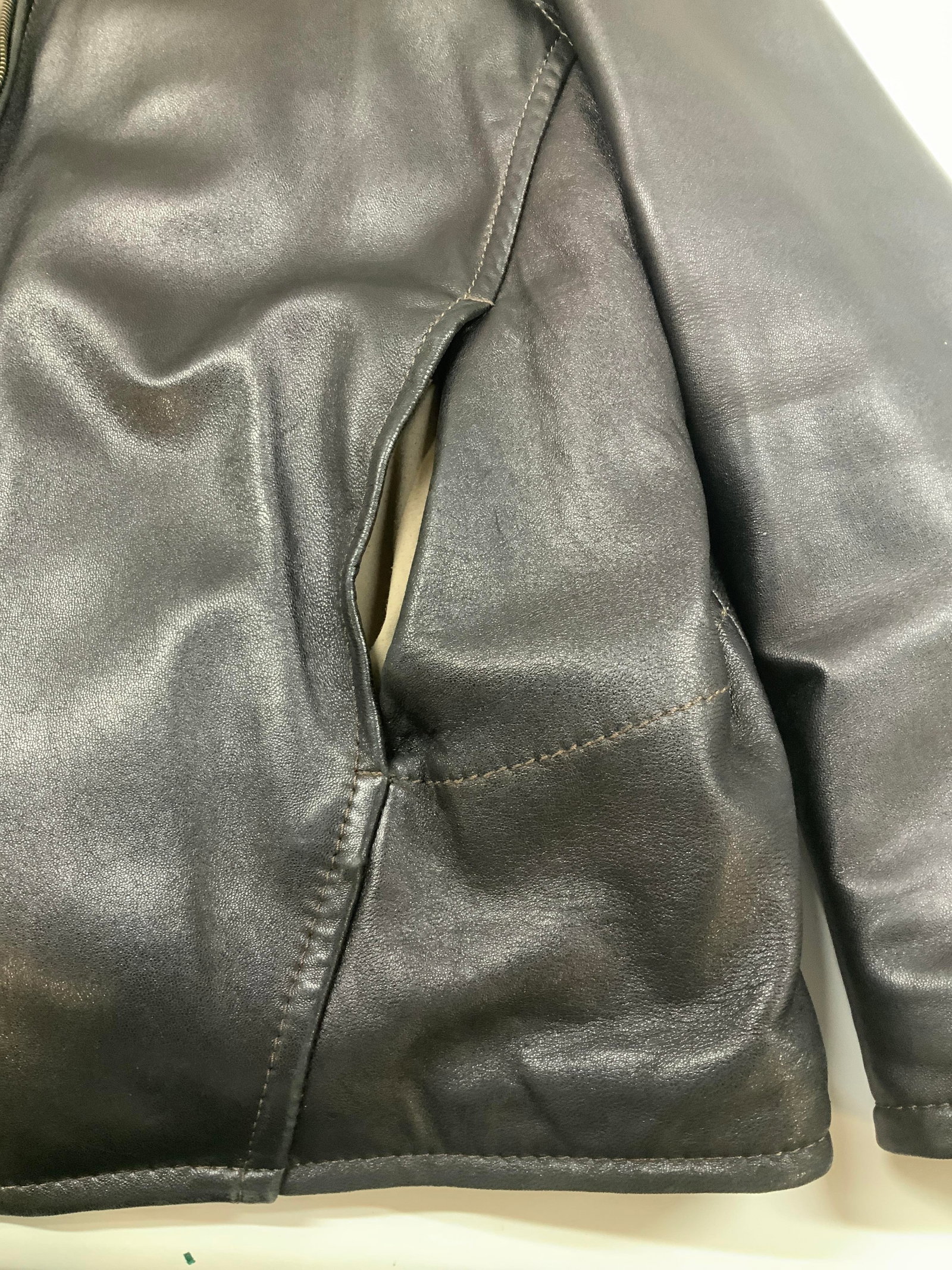 Vntg IZOD leather jacket - 4