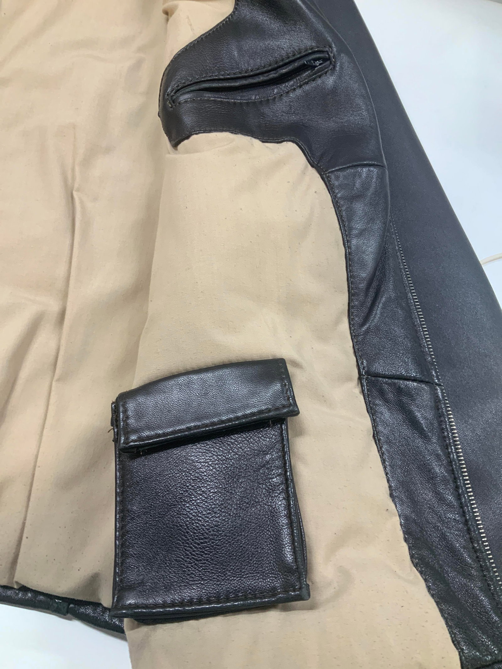 Vntg IZOD leather jacket - 5
