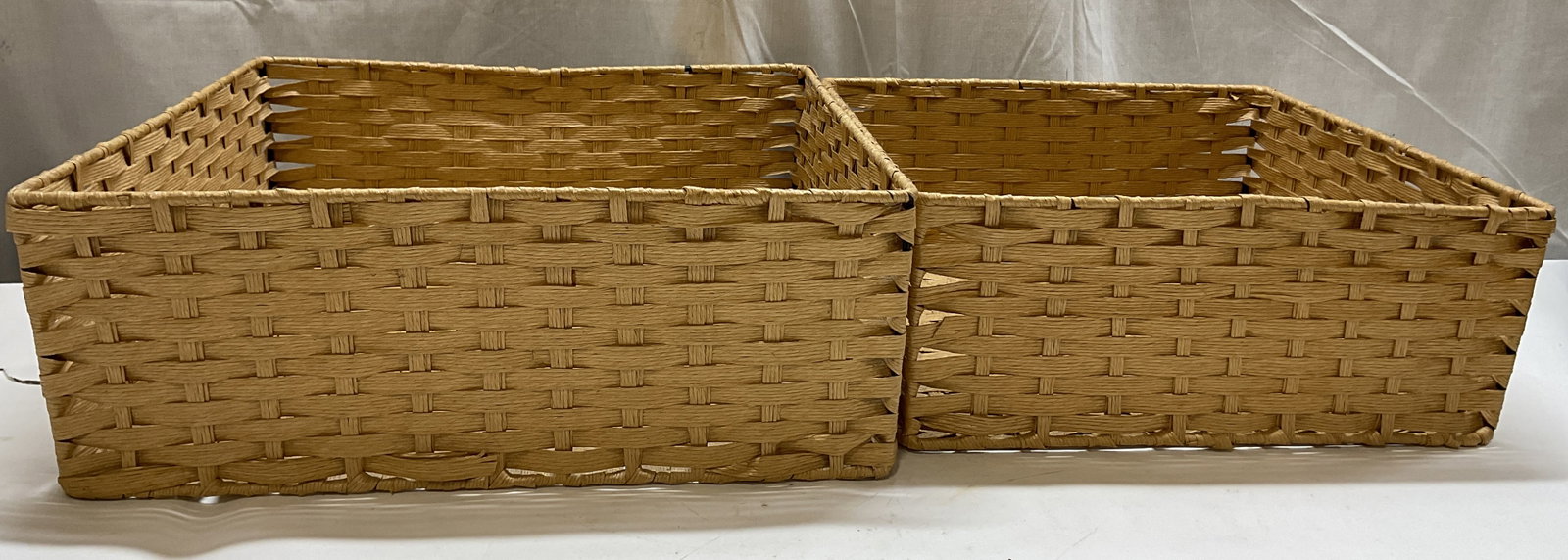 Lot 2 Vintage Woven Storage Baskets (1 of 10)