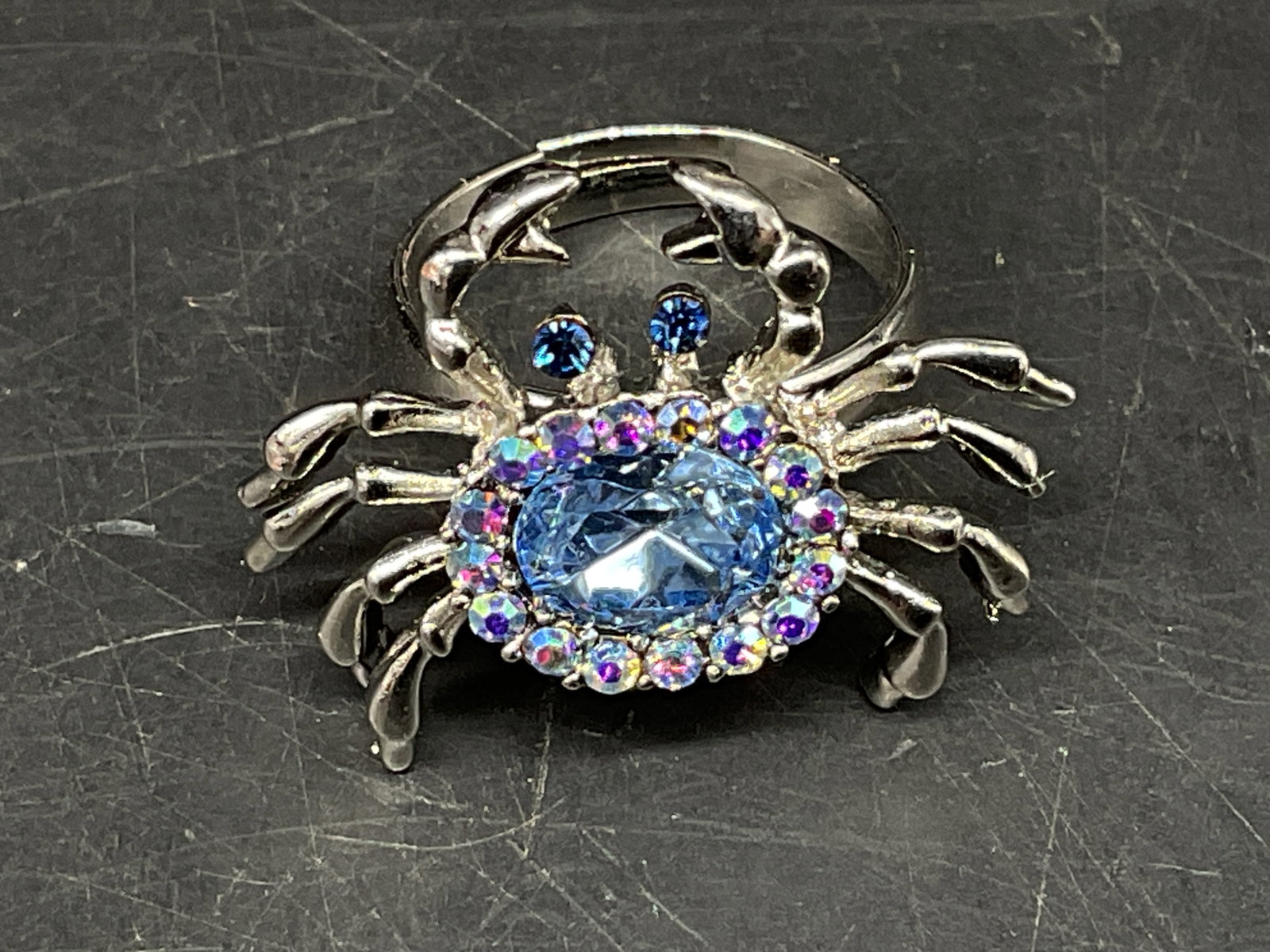 Silver-Toned Rhinestone Crab Ring - 2